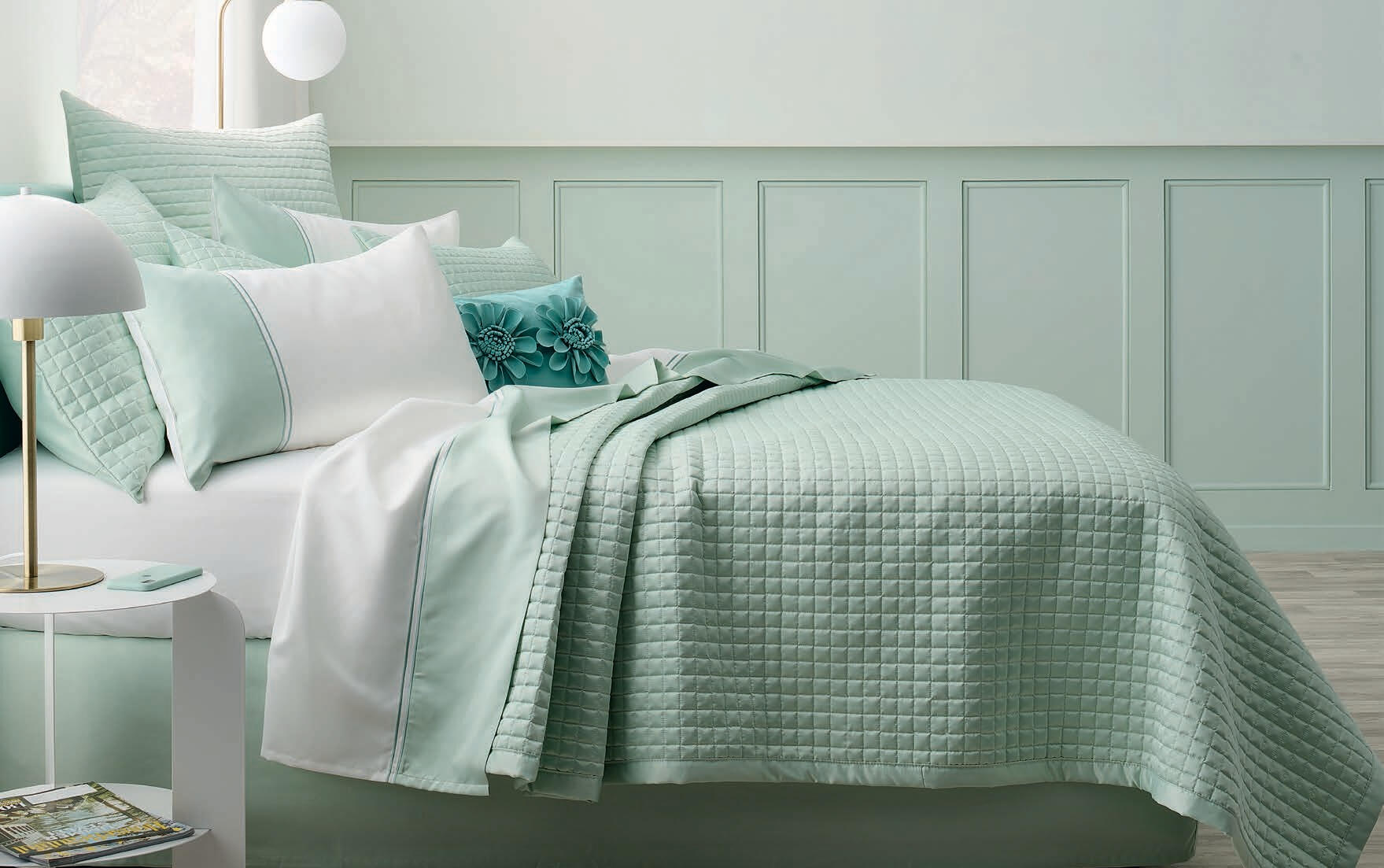 Pres Les Klara Bedroom Collection