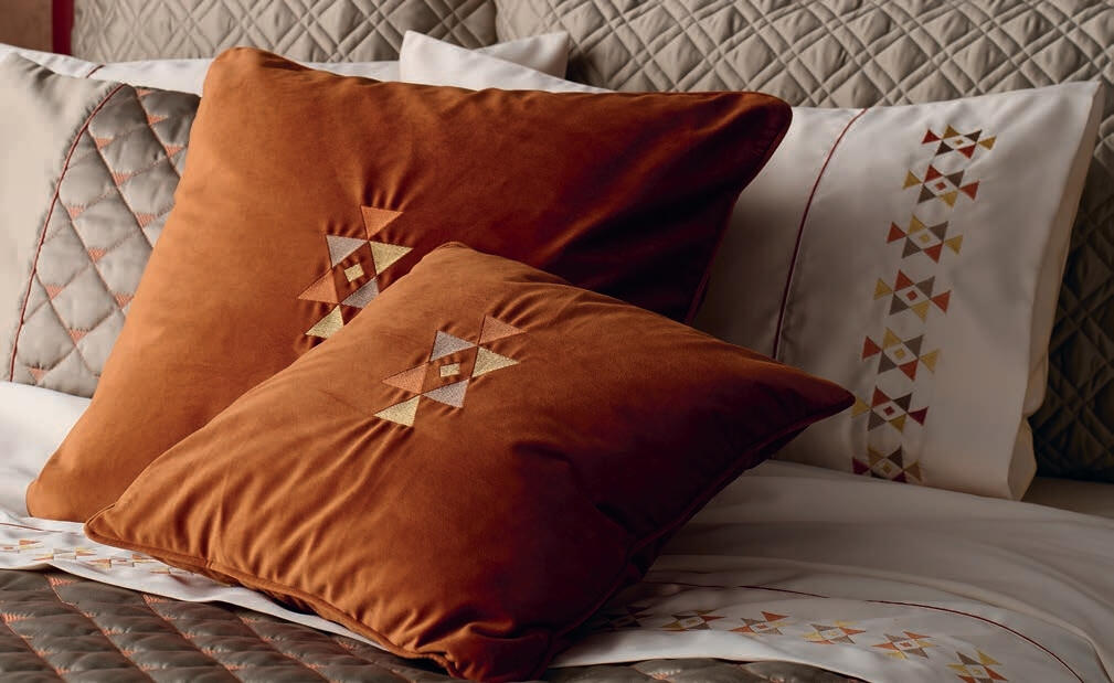 Pres Les Savanna Designer Bedroom Collection Pillows